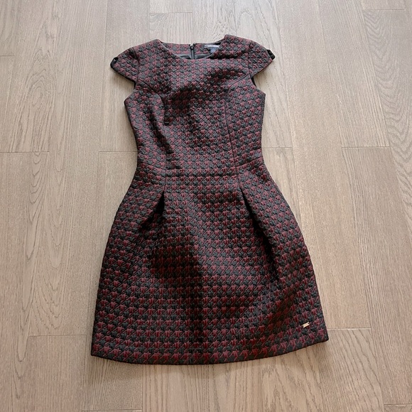 Tommy Hilfiger Dresses & Skirts - Tommy Hilfiger Cocktail Dress